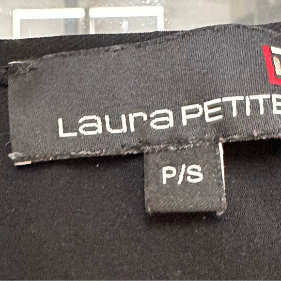 Laura brand, green and blue top - Picture 5 of 5